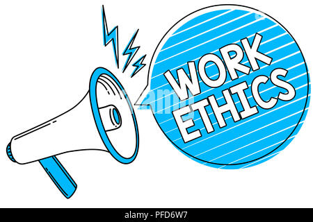 Wort schreiben Text Arbeit Ethik. Business Konzept für eine Reihe von Werten auf die Bedeutung der Arbeit Megaphon Lautsprecher blau Sprechblase zentriert Stockfoto