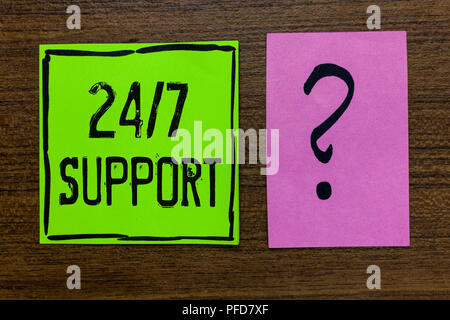Handschrift Text 24 7 unterstützen. Begriff Sinne die Unterstützung Service den ganzen Tag und Nacht keine Ausfallzeiten Grünbuch Hinweis wichtige Erinnerung rosa q Stockfoto