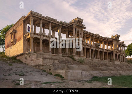 Ahmedabad, Gujarat, Indien, Dezember 08,2014 volle Sicht auf Sarkhej Roza Stockfoto