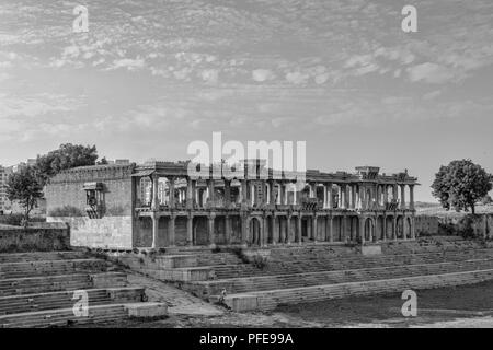 Ahmedabad, Gujarat, Indien, Dezember 08,2014 volle Sicht auf Sarkhej Roza Stockfoto