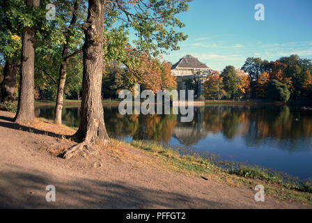 Russland, St. Petersburg, Ansicht der Taurischen Garten und dem Taurischen Palais über den See Stockfoto