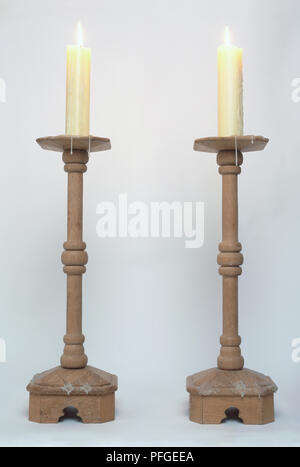 Kerzen Leuchter aus Holz Stockfoto