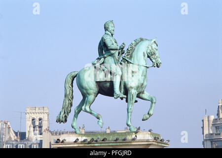 Frankreich, Paris, Henry IV Bronze Statue, zu Pferd, Mann, Reiten. Stockfoto