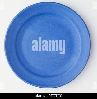 Runde blaue Platte, Ansicht von oben. Stockfoto
