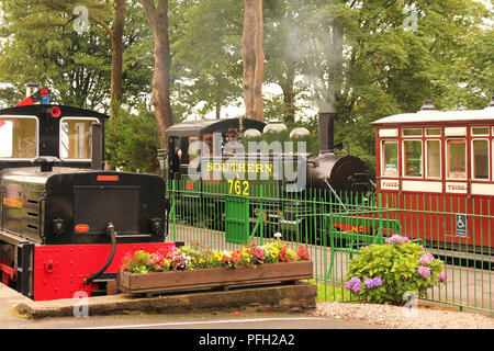 Lynton und Yarmouth Railway, Devon, England - 13. August 2018: Im Viktorianischen Stil Woody Bay Bahnhof ist berühmte Touristenattraktion. Stockfoto