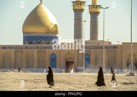 Der Eingang zu den schiitischen islamischen Heiligtum in Kerbela Stockfoto
