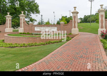 COLUMBIA, SC/USA Juni 5, 2018: Universität von South Carolina Athletik Dorf Eingang auf dem Campus der Universität von South Carolina. Stockfoto