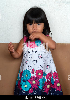 Ein junger Hopi Mädchen an der Santa Fe indischen Markt. Stockfoto