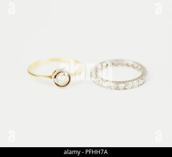 Zwei Ringe, viktorianischen Ring, Diamanten in Gold Ring um 1920. Stockfoto