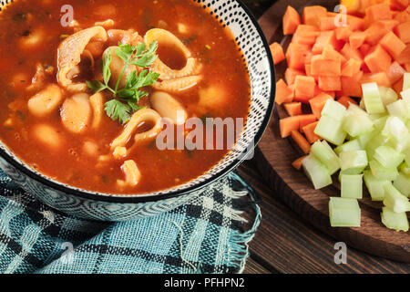 Pasta e Fagioli - Nudeln und Bohnen Suppe. Italienische Gericht Stockfoto