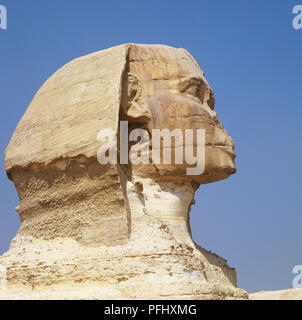 Ägypten, Kairo, Gizeh, Khafra Pyramide, Leiter der "die Große Sphinx', Seitenansicht. Stockfoto