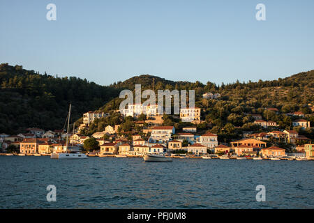 Stadt Vathy, die Hauptstadt der Griechischen Insel Ithaka Stockfoto