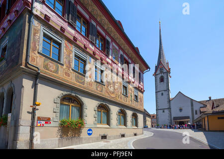 Rathaus in malerischen Marktplatz in Stein am Rhein, Schweiz. Stockfoto