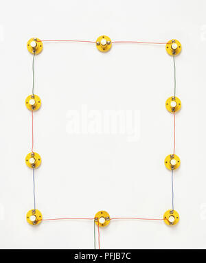 Leuchten die Glühlampen in rechteckiger Form angeordnet sind Stockfoto