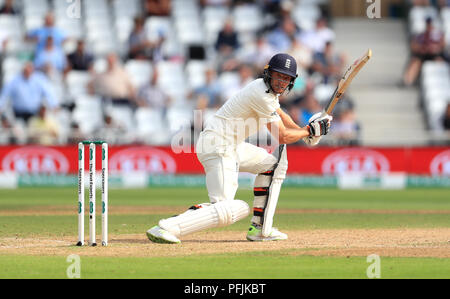 England's Jos Buttler Fledermäuse bei Tag vier der Specsavers dritten Test Match an der Trent Brücke, Nottingham. Stockfoto