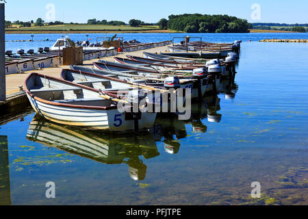 Mieten Boote auf Rutland Water Stockfoto