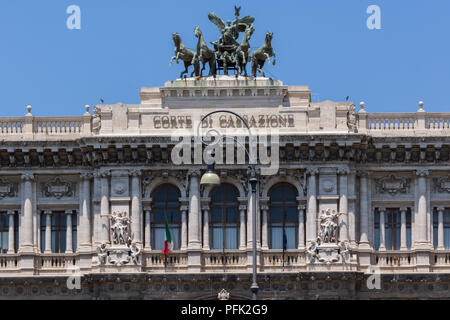 Rom, Italien, 22. JUNI 2017: Tolle Aussicht auf Gebäude des Obersten Kassationsgericht in Rom, Italien Stockfoto