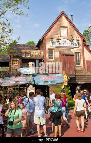 Eingang zum Splash Mountain im Frontierland, Magic Kingdom, Walt Disney World, Orlando, Florida. Stockfoto