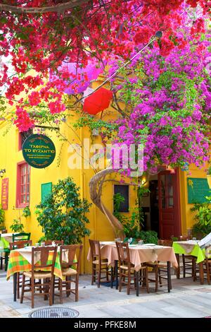 Restaurant in der Altstadt von Nafplio, Argolis, Peloponnes, Griechenland, Südeuropa Stockfoto