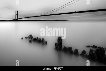 Die Humber Bridge aus Hessle Vorland Stockfoto