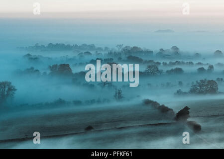 Misty Feldern, Wharfedale, North Yorkshire Stockfoto