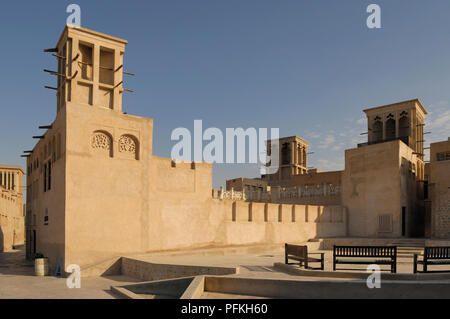 Vereinigte Arabische Emirate, Dubai, traditionelle Windtürme in Historic Bastakiya Bezirk Stockfoto