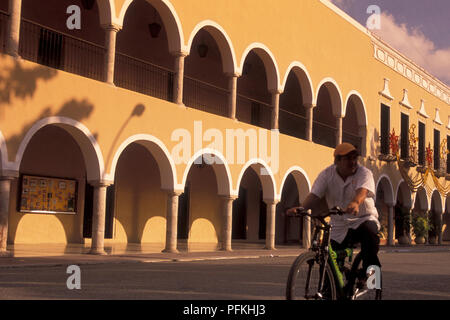Die kolonialen und Altstadt von Valladolid auf Yucatan in der Provinz Quintana Roo in Mexiko in Mittelamerika. Mexiko, Valladolid, Januar 2009. Stockfoto