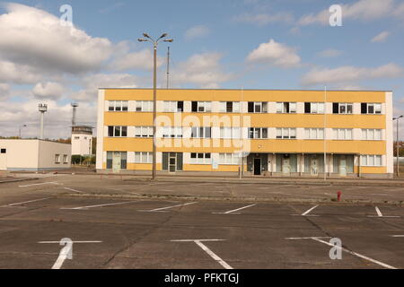 Ehemalige Grenzstation Marienborn bei Helmstedt zwischen West- und Ostdeutschland in Sachsen Anhalt. Heute Gedenkstätte der deutschen Teilung. Stockfoto