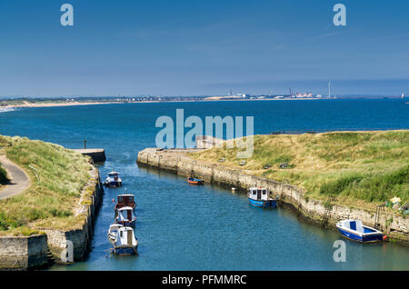 Seaton Sluice Hafen, eine kleine Bucht in Northumberland, Nordengland. Stockfoto