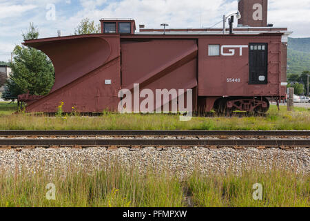 1951 Russell Schnee auf Anzeige an der Grand Trunk Railroad Museum in Gorham, New Hampshire Pflug. Stockfoto