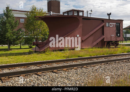 1951 Russell Schnee auf Anzeige an der Grand Trunk Railroad Museum in Gorham, New Hampshire Pflug. Stockfoto