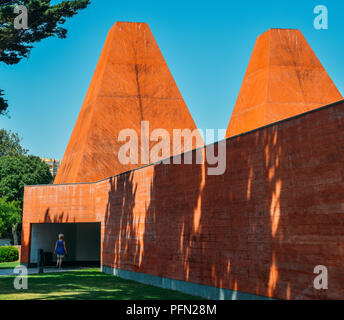 Cascais, Portugal - 21 August 2018: Casa das historias - Paula Rego Museum Architekt Eduardo Souto de Moura in Cascais, Portugal Stockfoto