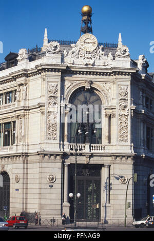 Spanien, Madrid, Banco de Espana, zentrale Reserve Bank Spaniens in diesem riesigen Gebäude mit drei Fassaden an der Plaza de Cibeles. Stockfoto