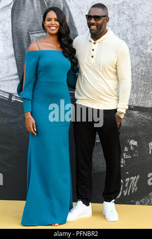 London, Großbritannien. 21 Aug, 2018. Direktor Idris Elba mit Sabrina Dhowre bei der BRITISCHEN Premiere von YARDIE am Dienstag, 21. August 2018 im BFI Southbank, London statt. Im Bild: Idris Elba, Sabrina Dhowre. Credit: Julie Edwards/Alamy leben Nachrichten Stockfoto