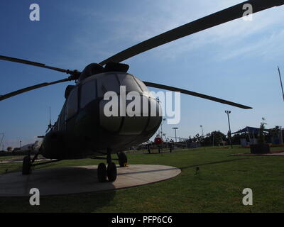 Der MIL MI 8T Hubschrauber, ein Medium, das Twin-Turbine russischen/sowjetischen Hubschrauber von der peruanischen Luftwaffe - FAP Credit: Fotoholica Presse Agentur/Alamy Stockfoto