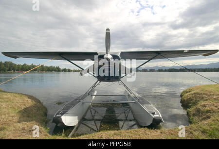 USA, Alaska, Lake Hood, Wasserflugzeug günstig im Water's Edge Stockfoto