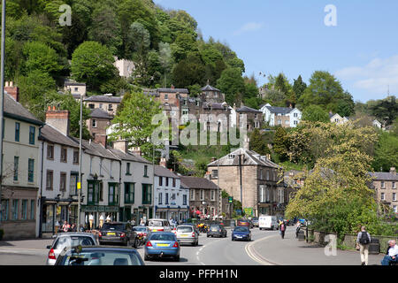 Grossbritannien, England, Derbyshire, Peak District, Matlock Bath, Main Street Stockfoto