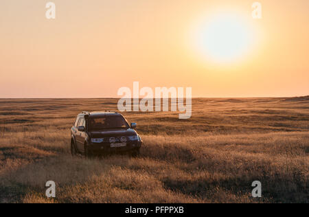 SUV Mitsubishi Pajero Sport, Kalmückien, Russland. August 3, 2018 Stockfoto