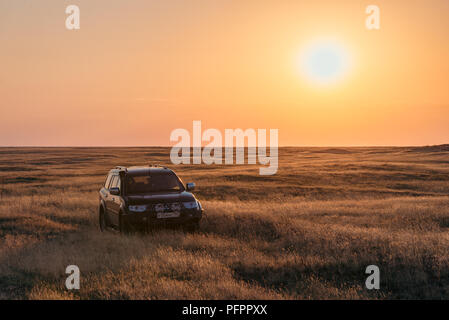 SUV Mitsubishi Pajero Sport, Kalmückien, Russland. August 3, 2018 Stockfoto