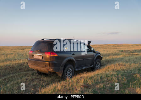 SUV Mitsubishi Pajero Sport, Kalmückien, Russland. August 3, 2018 Stockfoto