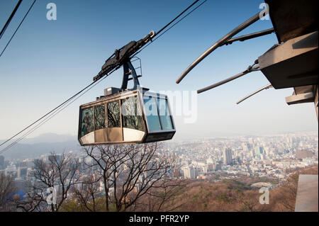 Südkorea, Seoul, Namsan, N Seoul Tower (Namsan Tower), Cable Car Stockfoto