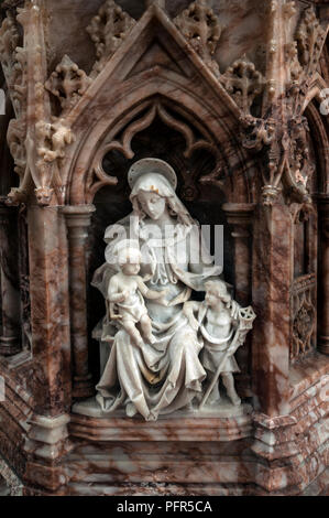 Detail der Font, St. Johannes der Täufer Kirche, Stanford-on-Soar, Nottinghamshire, England, Großbritannien Stockfoto