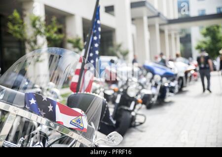 Die Teilnehmer der Rolling Thunder bereiten ihre Memorial Day ride vor Geb. zu starten. 62 Naval Support Activity Bethesda, Mai 27. Die jährlichen Langlauf Motorrad fahren Ehren gefallene Service Mitglieder als Teil des Memorial Day Wochenende. Stockfoto