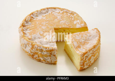 Ganze geschnitten Umlauf des Japanischen Mori kein Käse Stockfoto