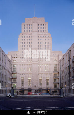 Bloomsbury, London, Großbritannien, London, Bloomsbury, Senate House, Art déco-Fassade des mid-20th Jahrhundert Stockfoto