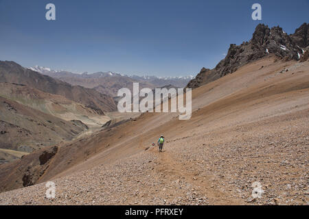 Überschreiten der Gumbezjikul Pass, Pshart Tal, Tadschikistan Stockfoto