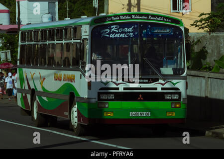 Flick-Flack, Mauritius - 11. Februar 2018 - eine typische alte diesel Bus, die wichtigsten öffentlichen Verkehrsmittel auf der Insel Stockfoto