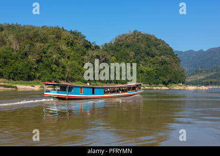 Boot auf dem Mekong Laos Stockfoto