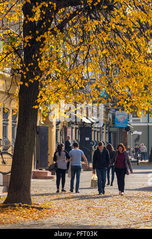 Ternopil, Ukraine - Oktober 19, 2017: Iwano-frankiwsk in einem wunderschönen Herbsttag, Ukraine Stockfoto