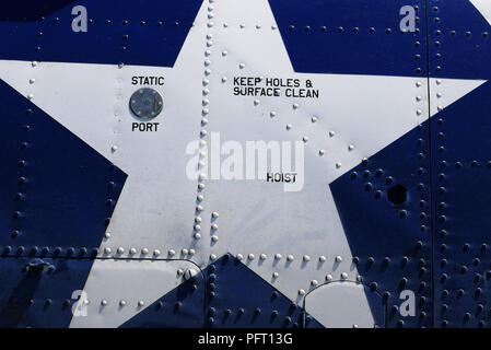 North American T-28, N 14113, Flugplatz de Cerny-La Ferte-Alais, Amicale Jean-Baptiste Salis in der Nähe von Paris, Ile-de-France, Frankreich, Europa Stockfoto